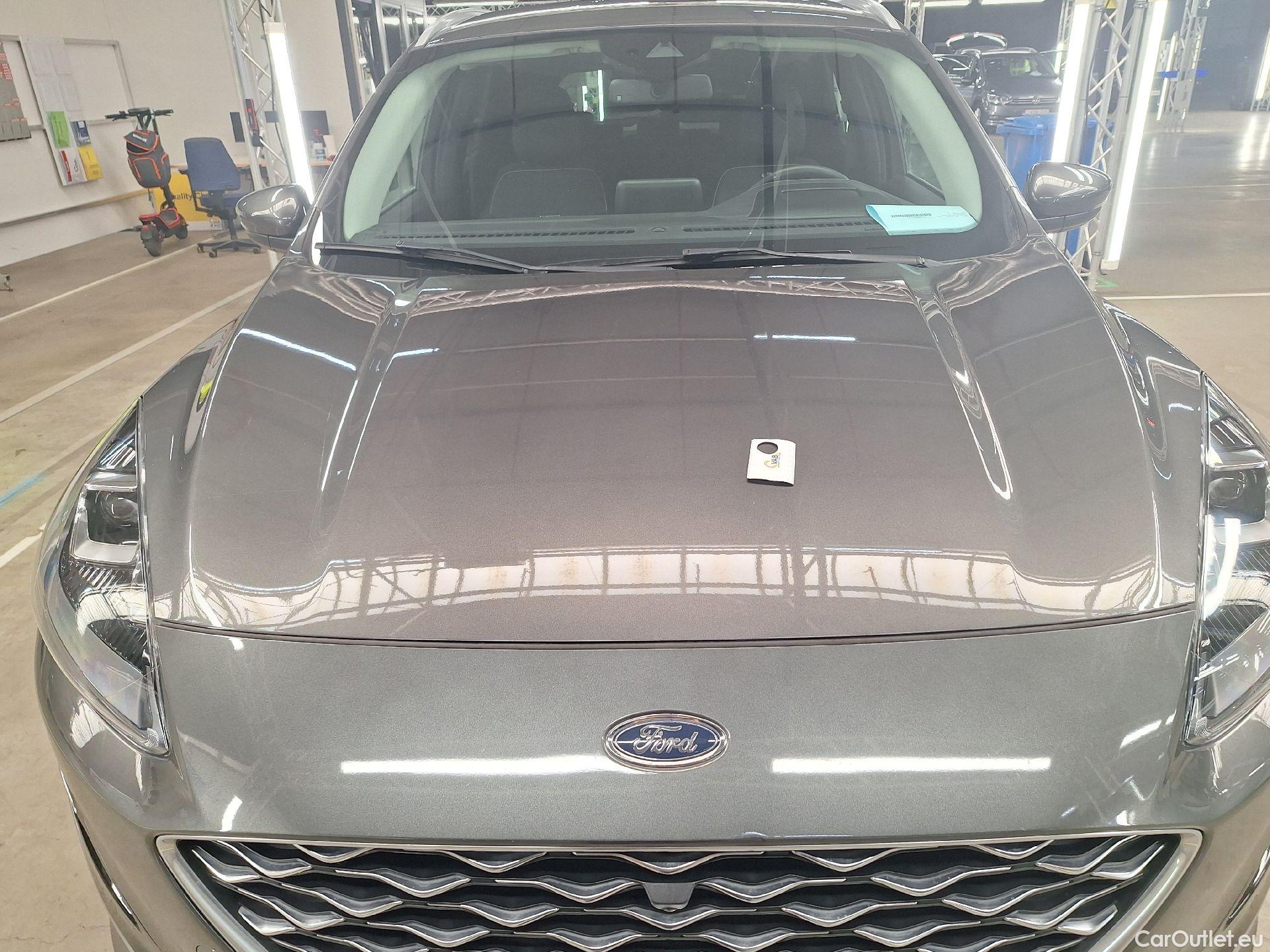  Ford  Kuga Ford,  '19 PHEV, Ford  2.5i PHEV Aut. 165kW Vignale 5d #1