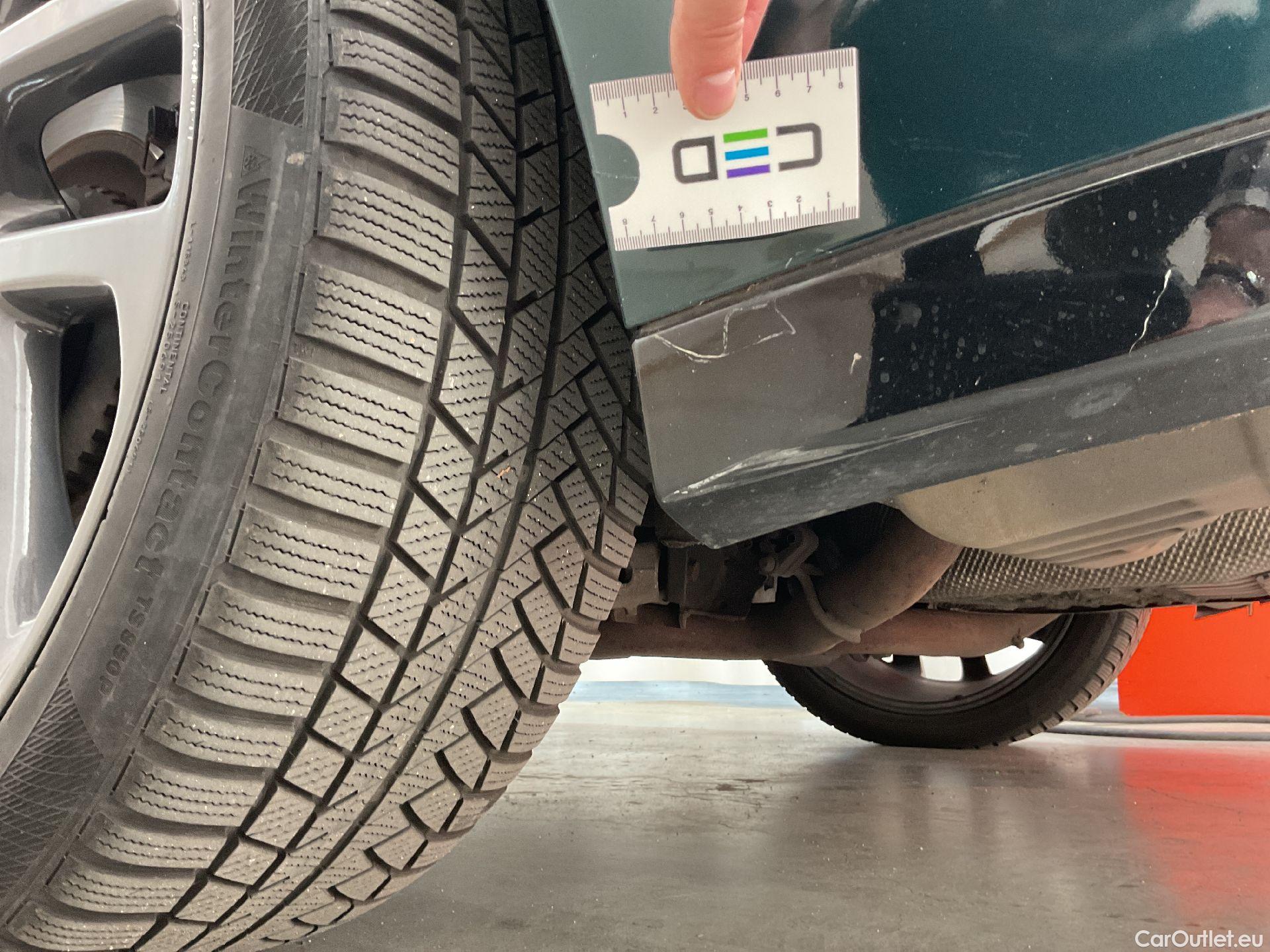  Land Rover  Range Rover Land Rover,  Velar'17, Land Rover  Velar 5.0 V8 Supercharged S #26