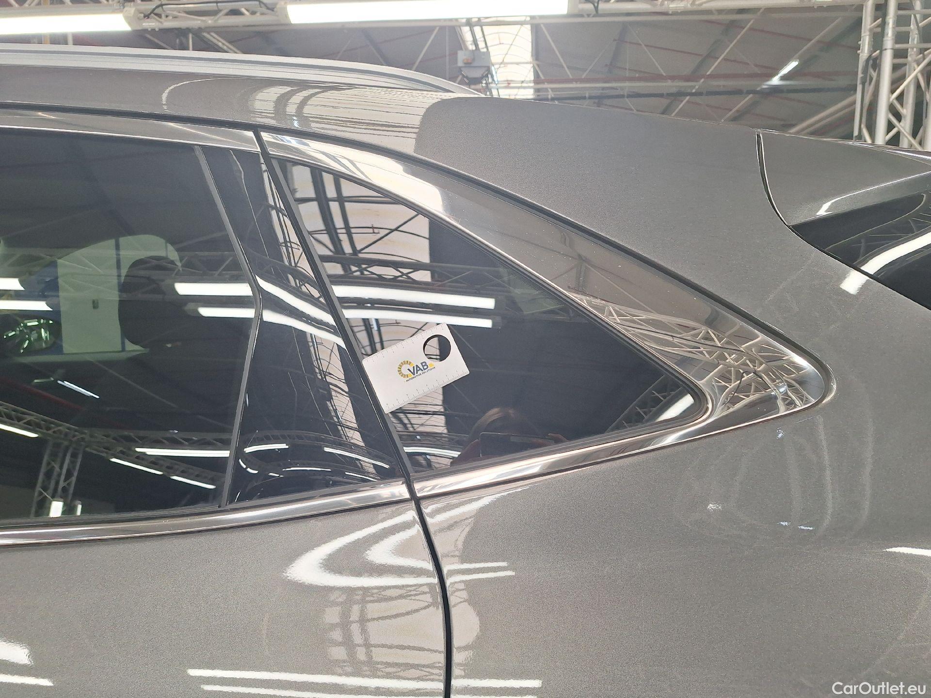  Ford  Kuga Ford,  '19 PHEV, Ford  2.5i PHEV Aut. 165kW Vignale 5d #10