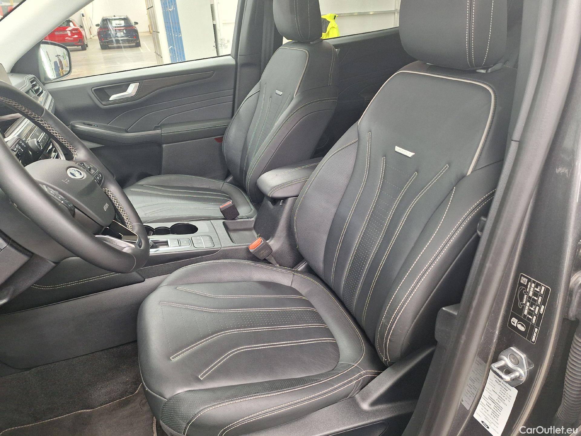  Ford  Kuga Ford,  '19 PHEV, Ford  2.5i PHEV Aut. 165kW Vignale 5d #7