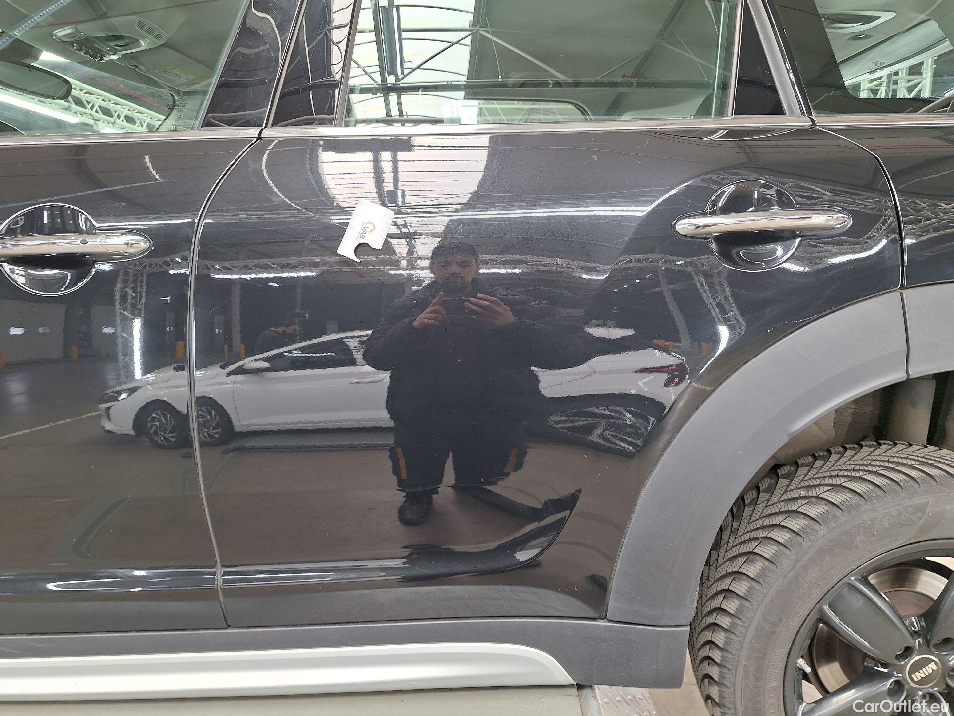  Mini  Countryman MINI, Mini  '16, Mini  Cooper (100 kW) 5d #3