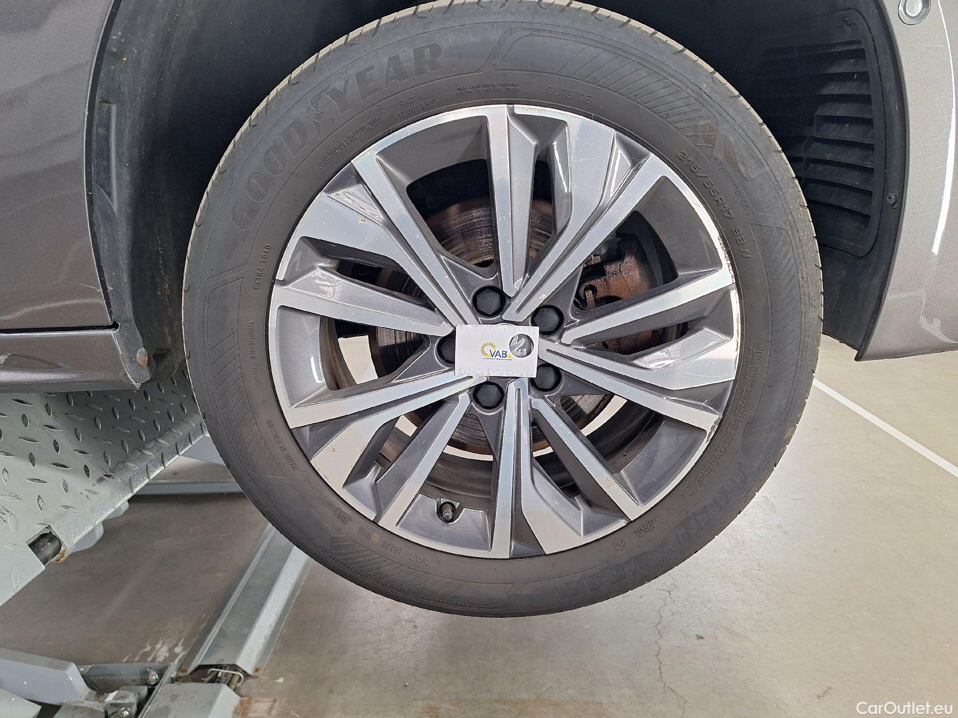  Peugeot  508 Peugeot,  SW '18, Peugeot  SW 1.5 BlueHDi 130 S&S EAT8 Allure 5d #104