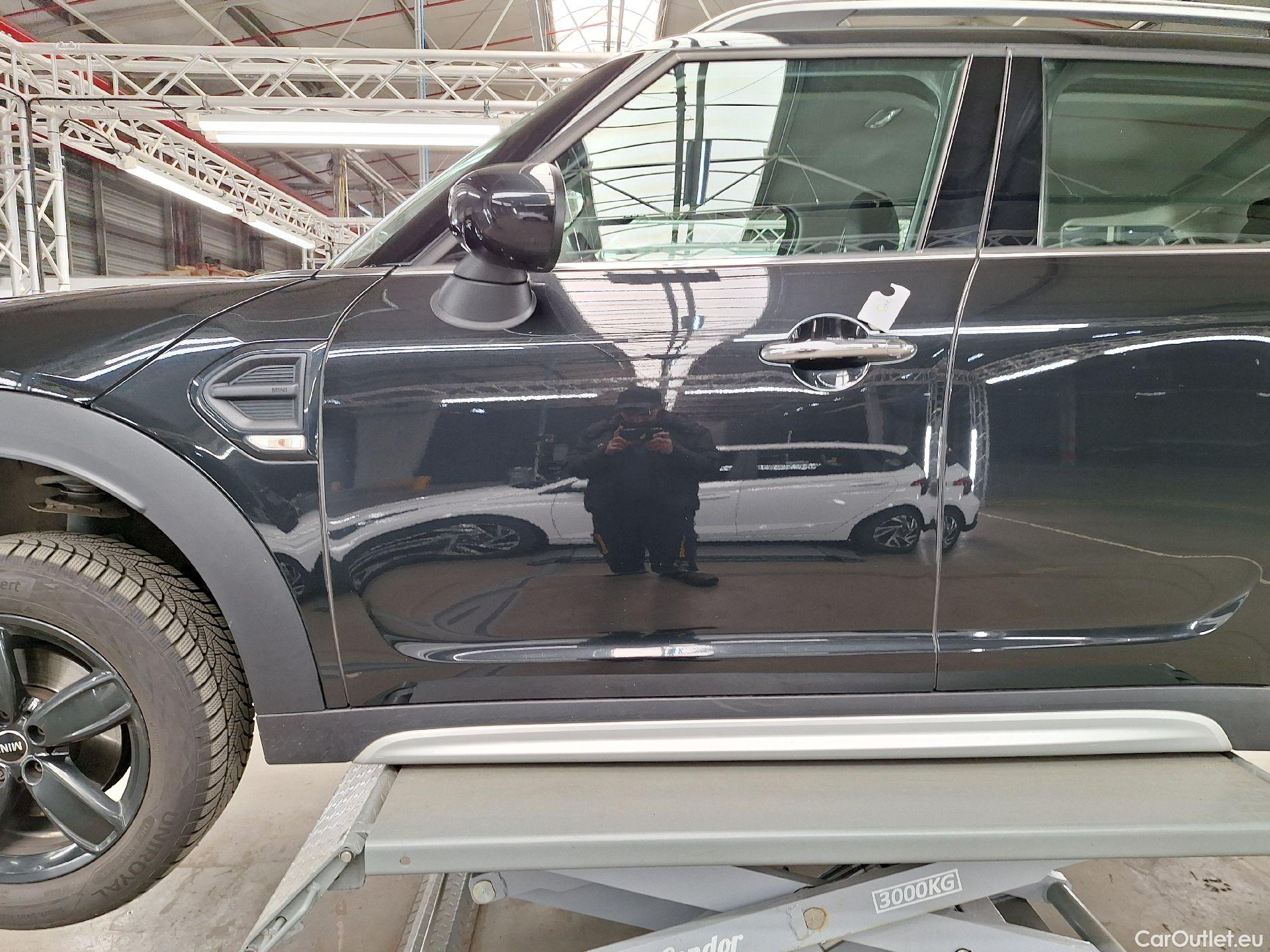  Mini  Countryman MINI, Mini  '16, Mini  Cooper (100 kW) 5d #1