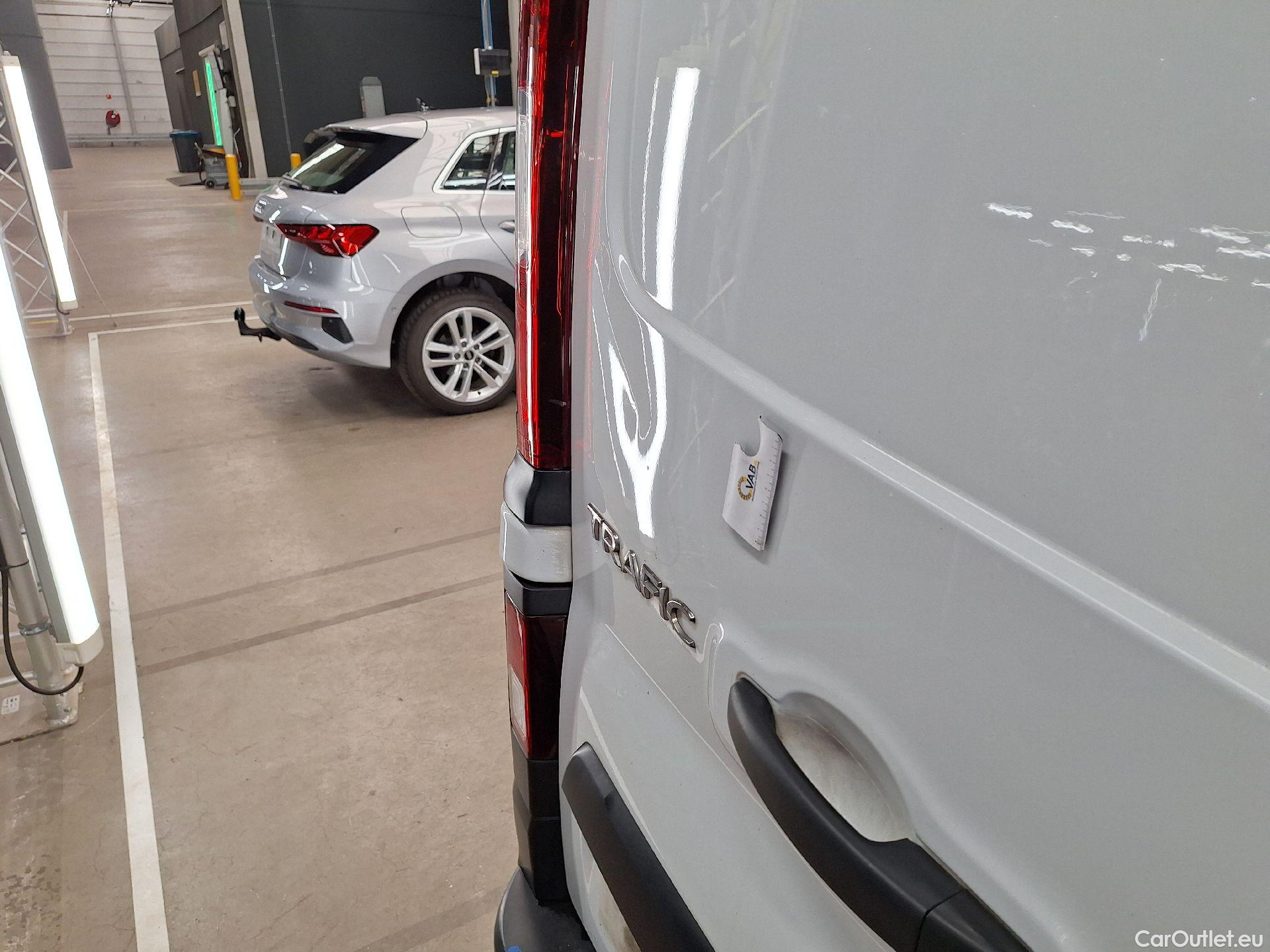  Renault  Trafic Renault, _ '14, Renault  L1H1 dCi 120 Grand Confort 2.7T 4d #33