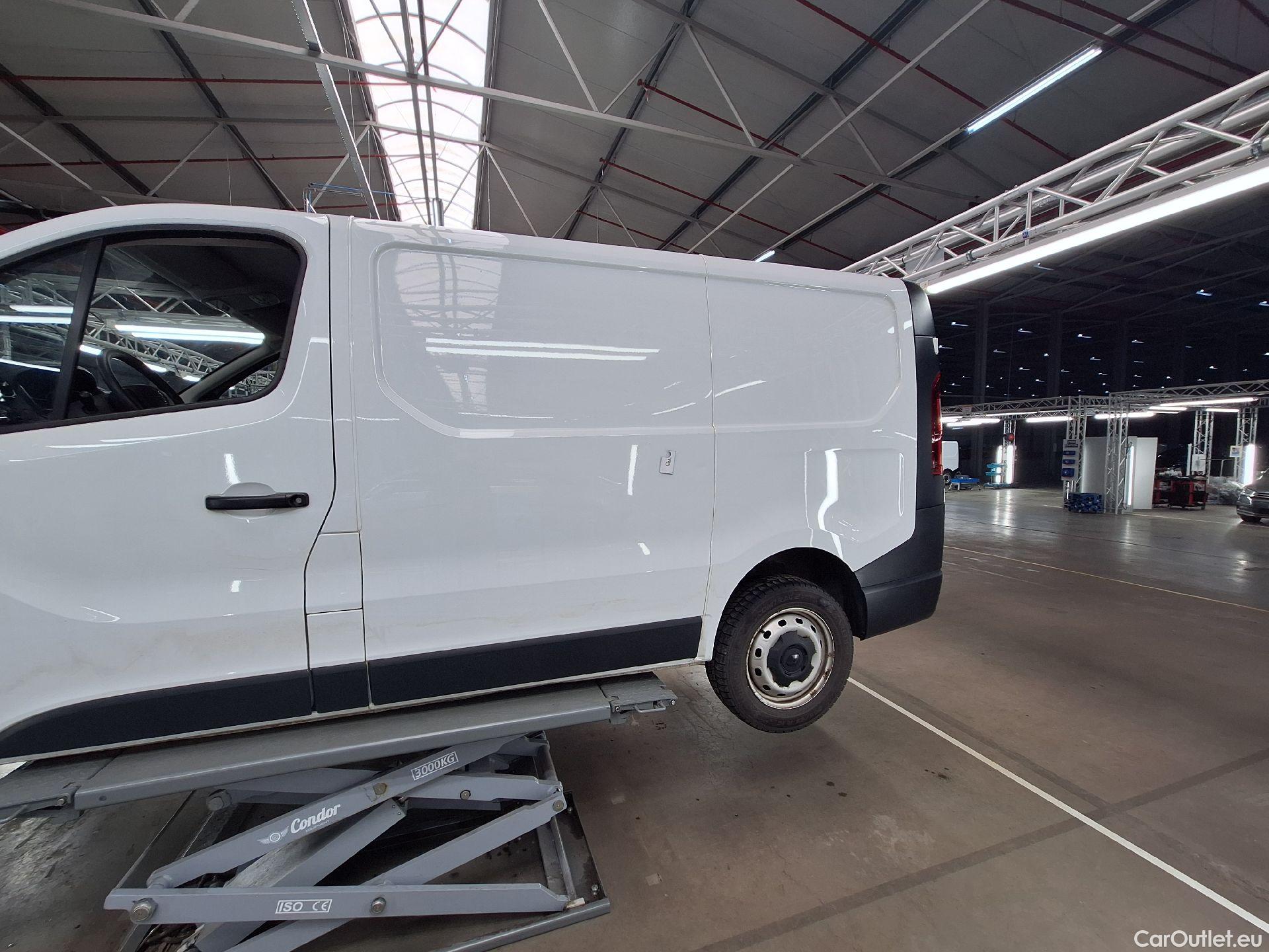  Renault  Trafic Renault, _ '14, Renault  L1H1 dCi 120 Grand Confort 2.7T 4d #17