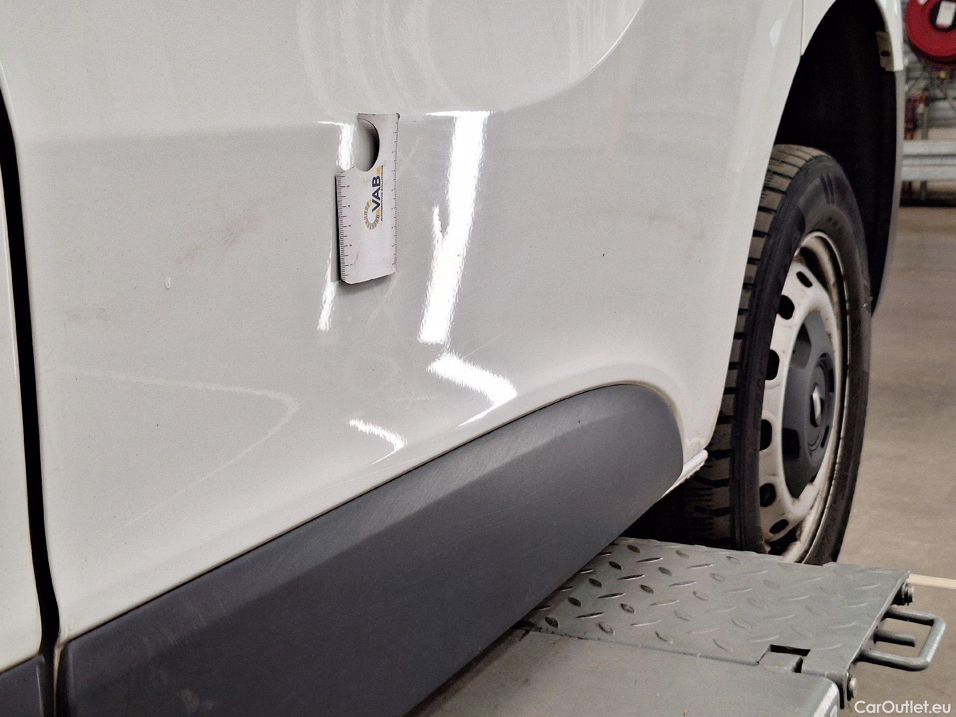  Renault  Trafic Renault, _ '14, Renault  L1H1 dCi 120 Grand Confort 2.7T 4d #28