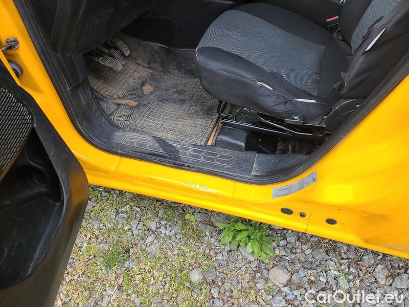  Fiat  Doblo  (2010)  Van 1.4CNG 88 BASE L1 3d #5