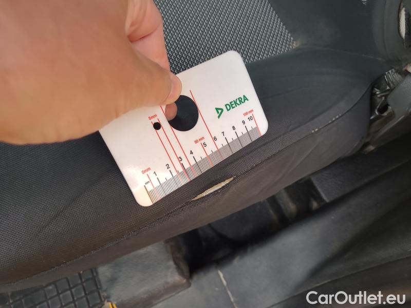  Fiat  Doblo  Cargo (263)  (2014)  Van 1.4CNG 88 BASE L1 3d #4