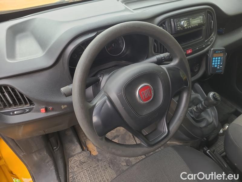  Fiat  Doblo  (2010)  Van 1.4CNG 88 BASE L1 3d #1