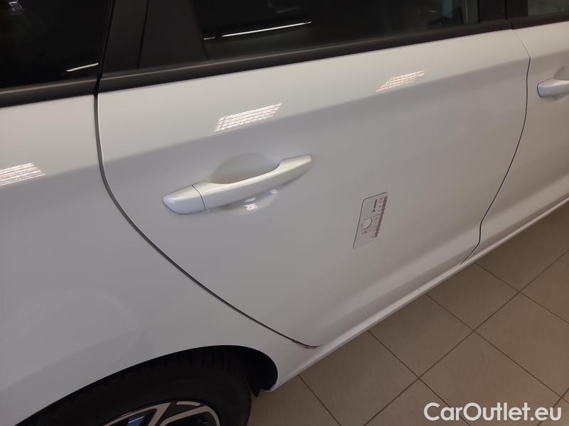  Hyundai  i30  cw (2012)  Kom.1.5i 81 Comfort #4