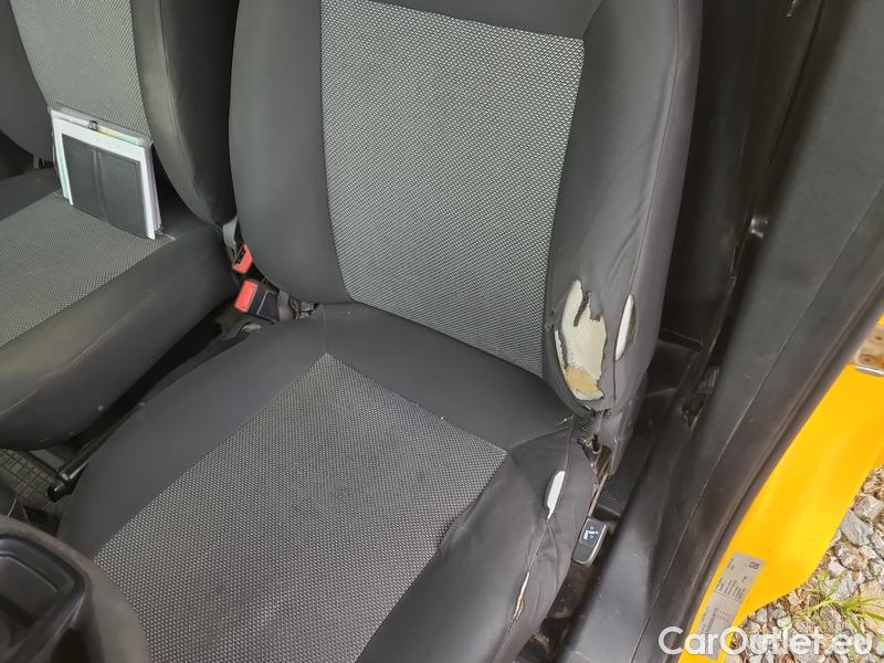  Fiat  Doblo  (2010)  Van 1.4CNG 88 BASE L1 3d #3