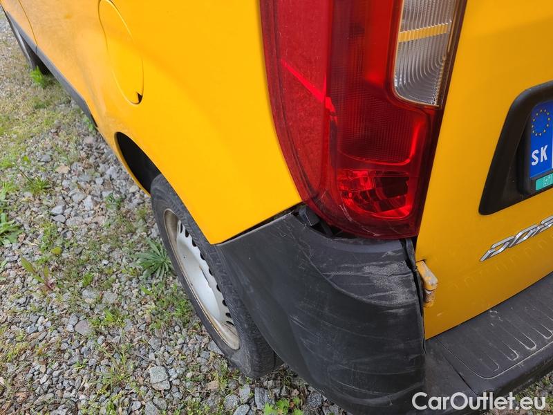  Fiat  Doblo  (2010)  Van 1.4CNG 88 BASE L1 3d #13