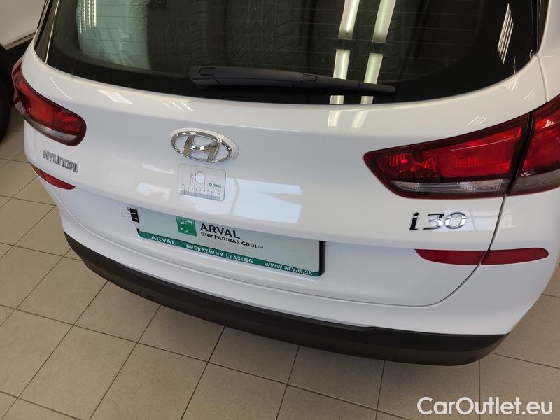  Hyundai  i30  cw (2012)  Kom.1.5i 81 Comfort #7