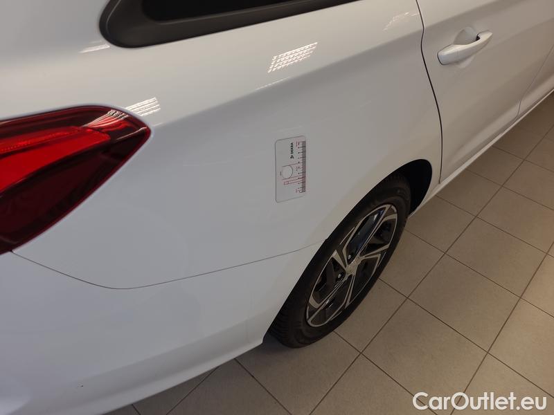  Hyundai  i30  cw (2012)  Kom.1.5i 81 Comfort #6