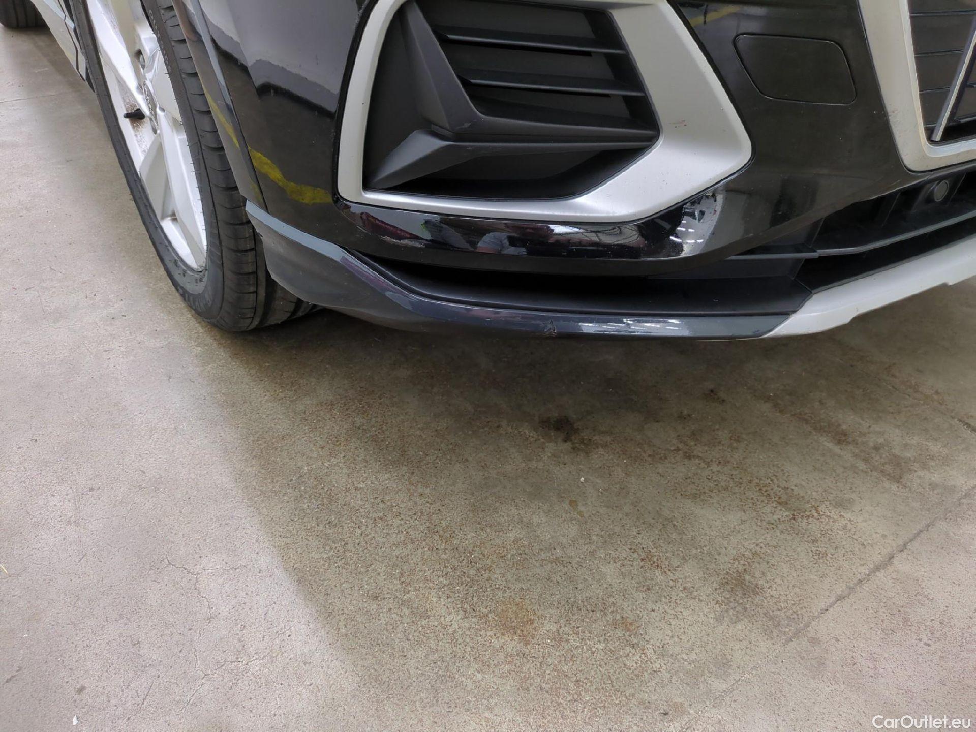  Audi  Q3  35 TDI Design luxe 2.0 TDI 150CV BVA7 E6dT #35