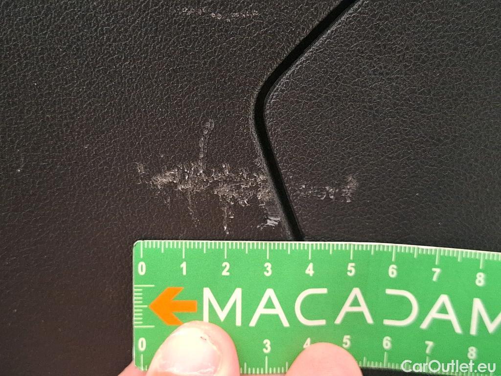  Bmw  Serie 1 BMW Série 1  2019  5P  Berline 15 116D DKG7 Business Design #80