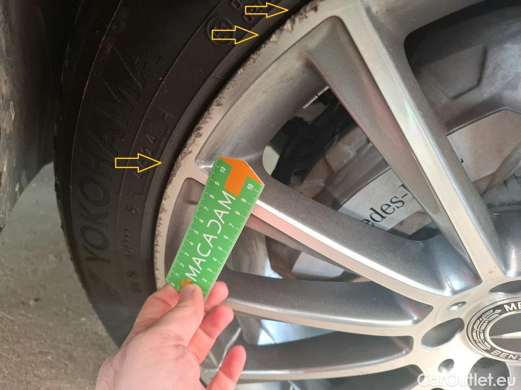  Mercedes  G-Klasee MERCEDES-BENZ GLC Coupe / 2019 / 5P / Coupé 2.0 GLC 300 DE AMG LINE 4MATIC #6