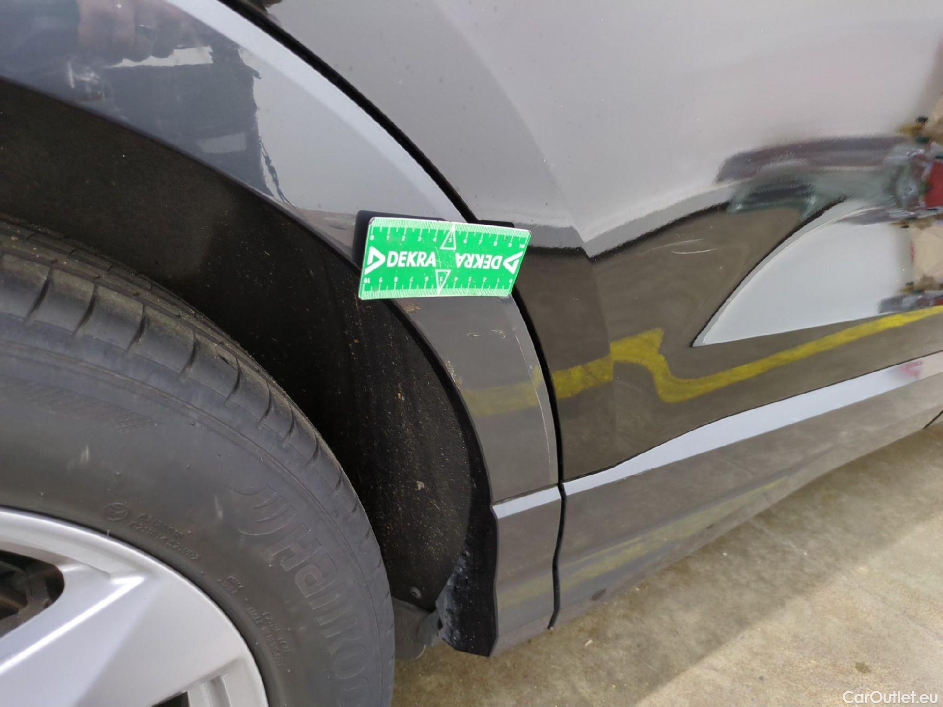  Audi  Q3  35 TDI Design luxe 2.0 TDI 150CV BVA7 E6dT #18