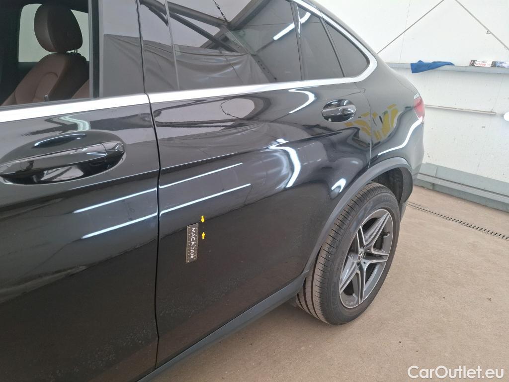  Mercedes  G-Klasee MERCEDES-BENZ GLC Coupe / 2019 / 5P / Coupé GLC 300 e AMG Line 4Matic #50