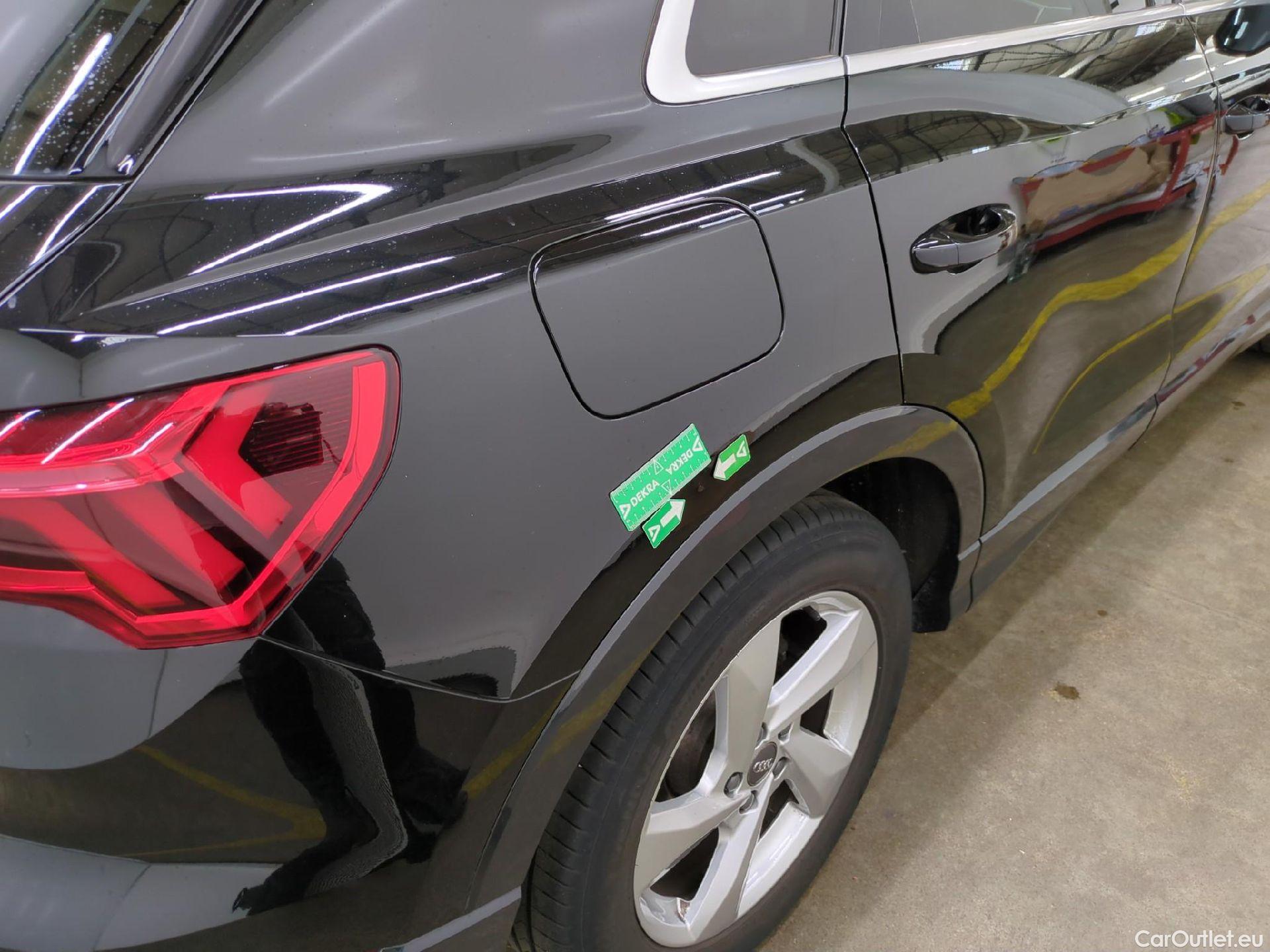  Audi  Q3  35 TDI Design luxe 2.0 TDI 150CV BVA7 E6dT #10