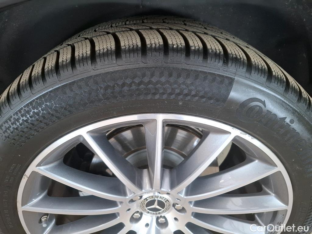  Mercedes  G-Klasee MERCEDES-BENZ GLE / 2020 / 5P / SUV GLE 350 de 4MATIC AMG Line #25