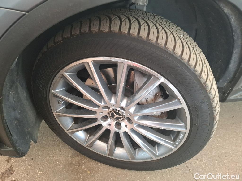  Mercedes  G-Klasee MERCEDES-BENZ GLC Coupe / 2019 / 5P / Coupé 2.0 GLC 300 DE AMG LINE 4MATIC #20