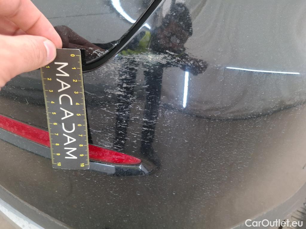  Mercedes  G-Klasee MERCEDES-BENZ GLC Coupe / 2019 / 5P / Coupé GLC 300 e AMG Line 4Matic #33