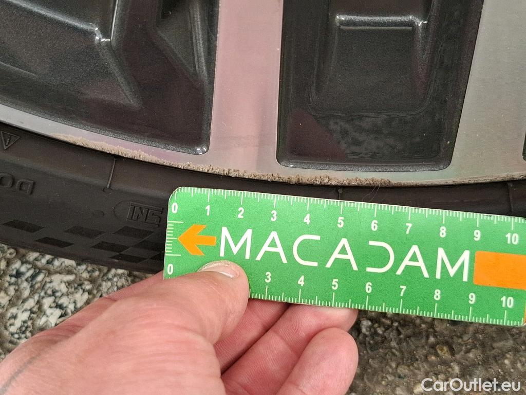  Bmw  Serie 1 BMW Série 1  2019  5P  Berline 15 116D DKG7 Business Design #61