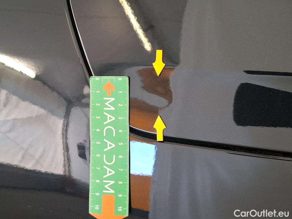  Bmw  Serie 1 BMW Série 1  2019  5P  Berline 15 116D DKG7 Business Design #100