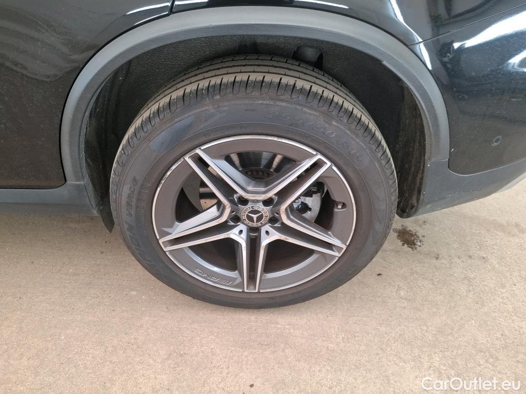  Mercedes  G-Klasee MERCEDES-BENZ GLC Coupe / 2019 / 5P / Coupé GLC 300 e AMG Line 4Matic #43