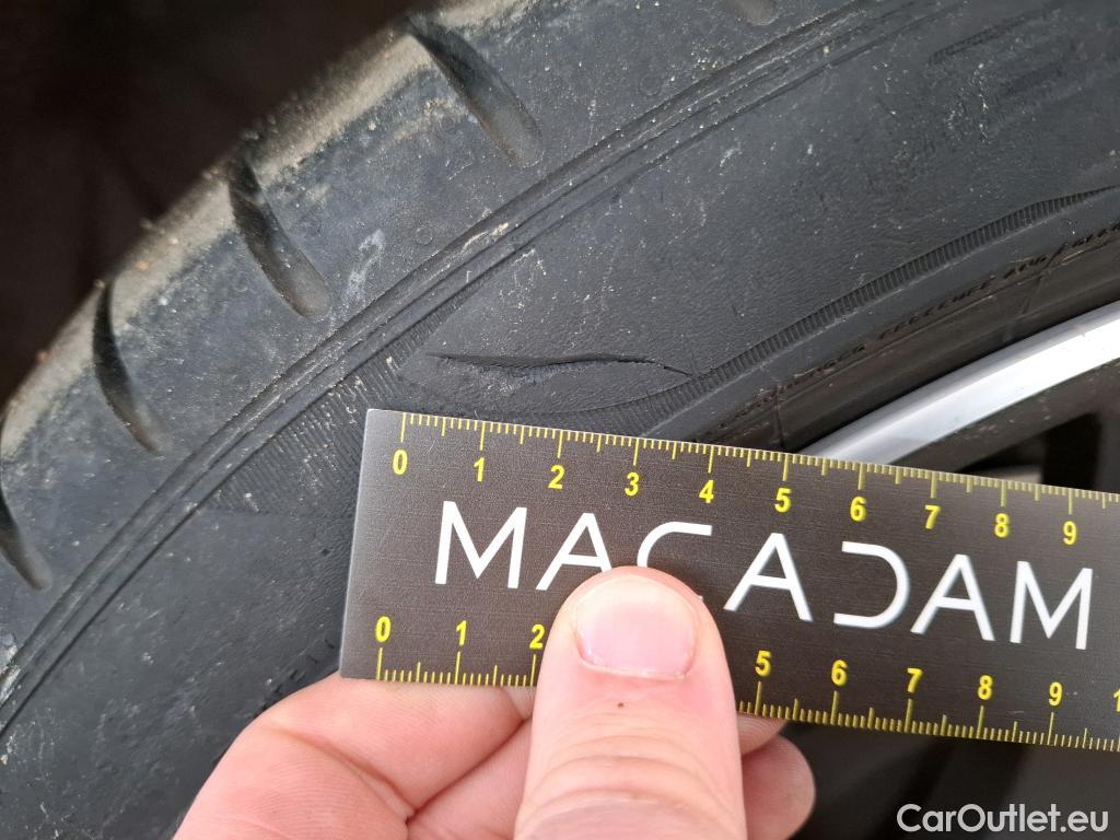  Volvo  XC90 VOLVO  / 2019 / 5P / SUV Recharge T8 AWD Geartronic 8 R-Design #5