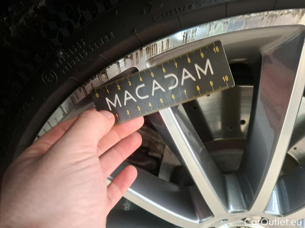  Mercedes  G-Klasee MERCEDES-BENZ GLE / 2020 / 5P / SUV GLE 350 de 4MATIC AMG Line #20