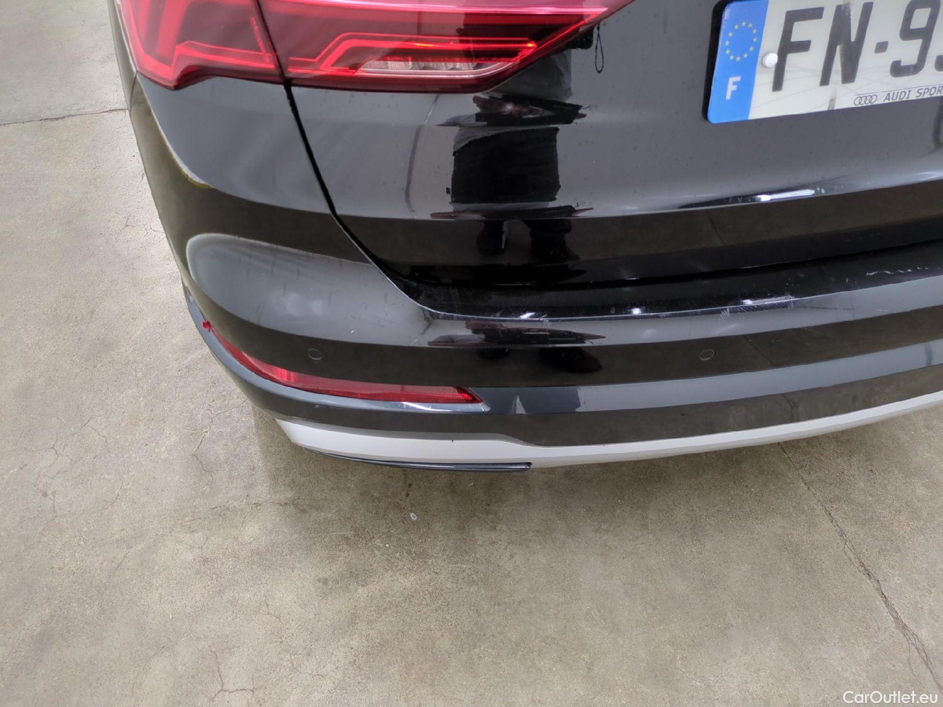  Audi  Q3  35 TDI Design luxe 2.0 TDI 150CV BVA7 E6dT #53