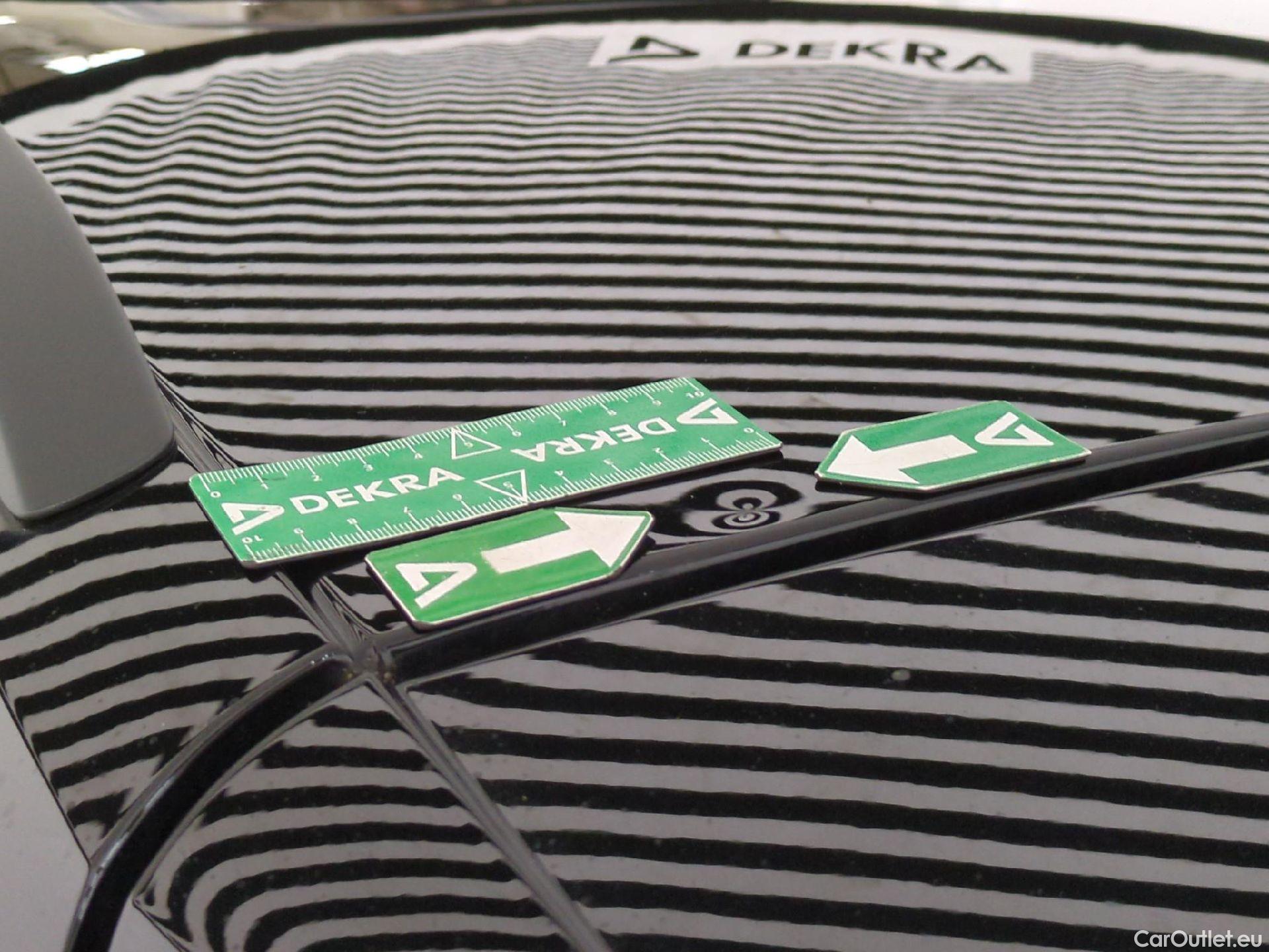  Audi  Q3  35 TDI Design luxe 2.0 TDI 150CV BVA7 E6dT #21