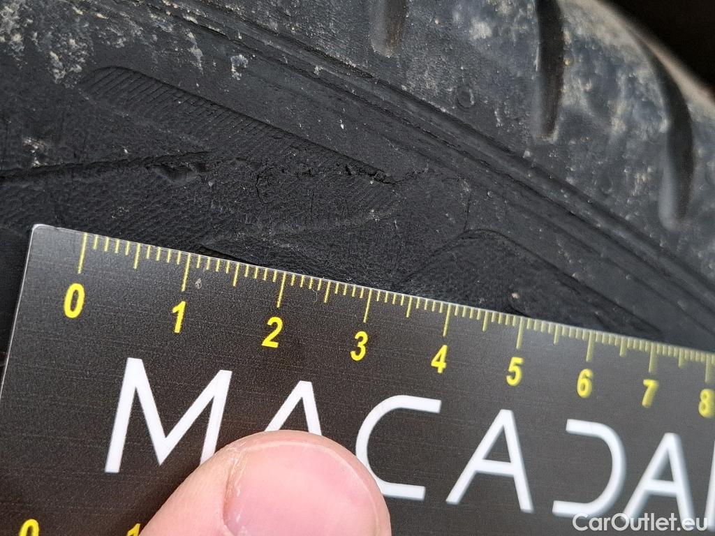  Volvo  XC90 VOLVO  / 2019 / 5P / SUV Recharge T8 AWD Geartronic 8 R-Design #2