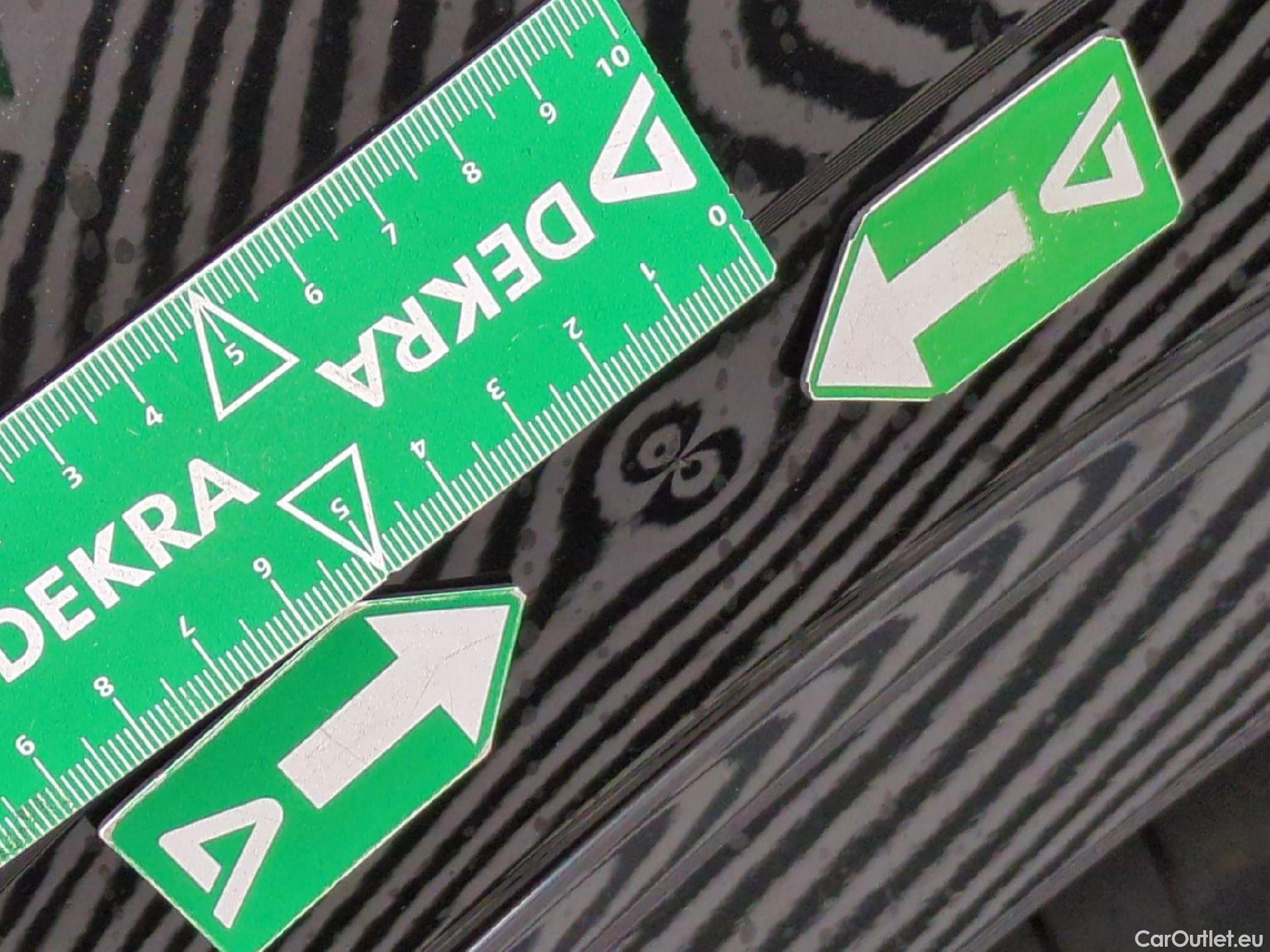  Audi  Q3  35 TDI Design luxe 2.0 TDI 150CV BVA7 E6dT #9