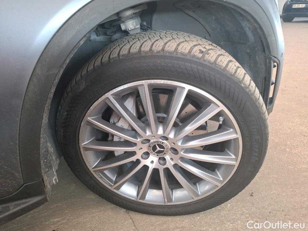  Mercedes  G-Klasee MERCEDES-BENZ GLC Coupe / 2019 / 5P / Coupé 2.0 GLC 300 DE AMG LINE 4MATIC #1