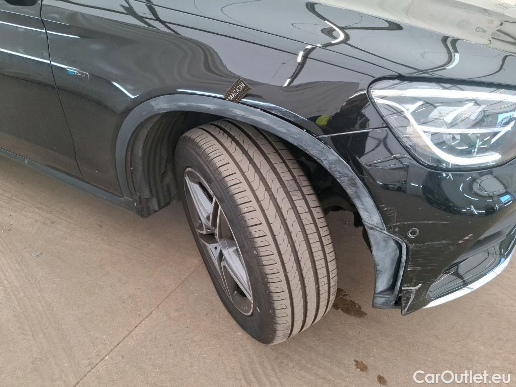  Mercedes  G-Klasee MERCEDES-BENZ GLC Coupe / 2019 / 5P / Coupé GLC 300 e AMG Line 4Matic #48