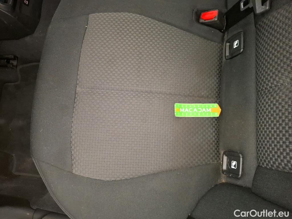  Bmw  Serie 1 BMW Série 1  2019  5P  Berline 15 116D DKG7 Business Design #105