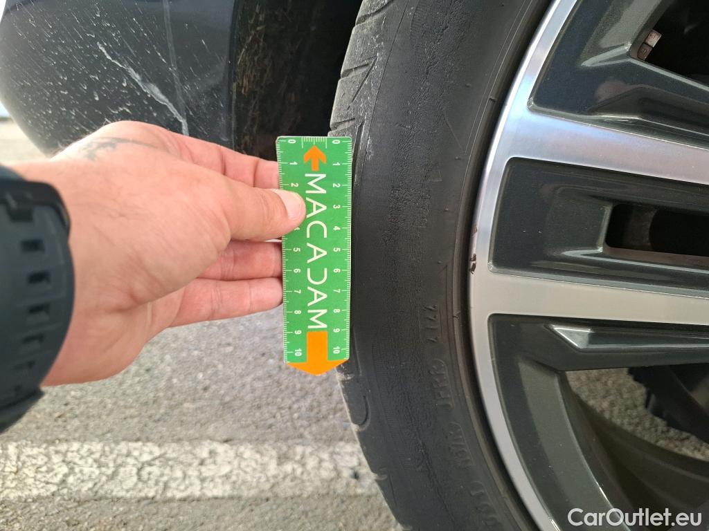  Bmw  Serie 1 BMW Série 1  2019  5P  Berline 15 116D DKG7 Business Design #20