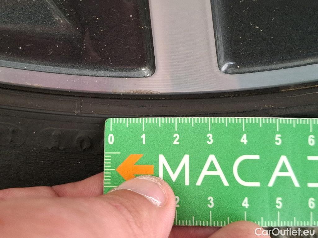  Bmw  Serie 1 BMW Série 1  2019  5P  Berline 15 116D DKG7 Business Design #69