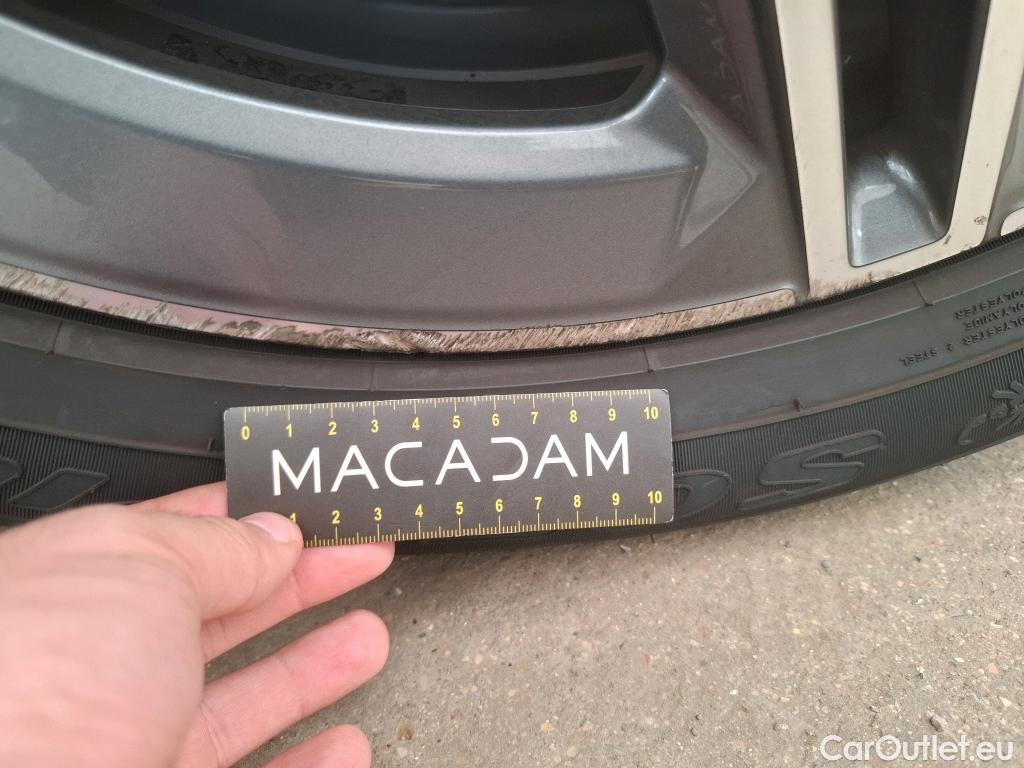  Mercedes  G-Klasee MERCEDES-BENZ GLC Coupe / 2019 / 5P / Coupé GLC 300 e AMG Line 4Matic #8