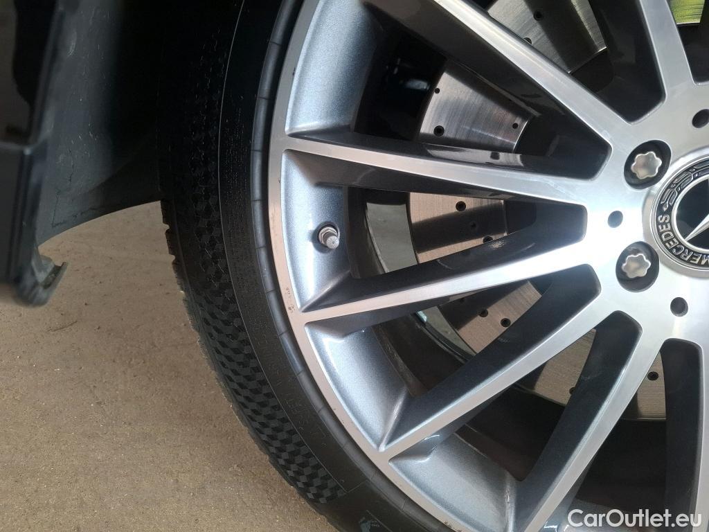  Mercedes  G-Klasee MERCEDES-BENZ GLE / 2020 / 5P / SUV GLE 350 de 4MATIC AMG Line #35