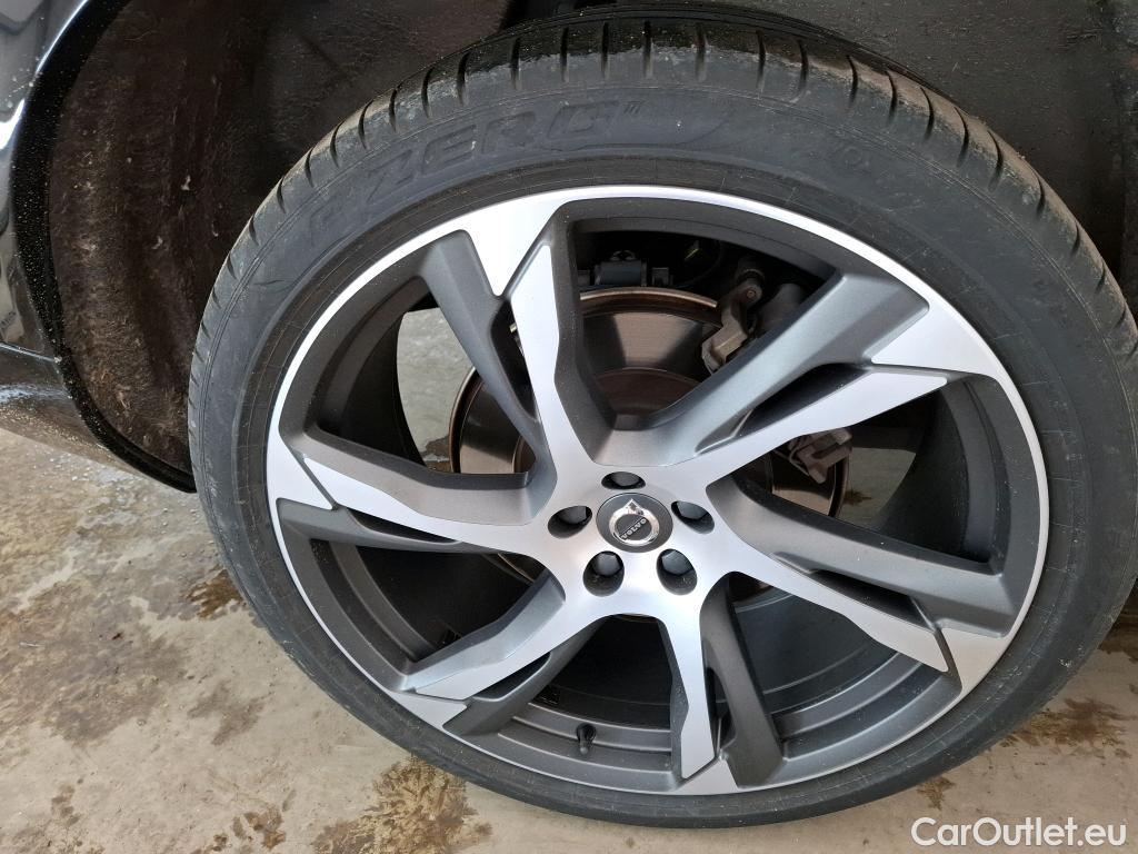  Volvo  XC90 VOLVO  / 2019 / 5P / SUV Recharge T8 AWD Geartronic 8 R-Design #4