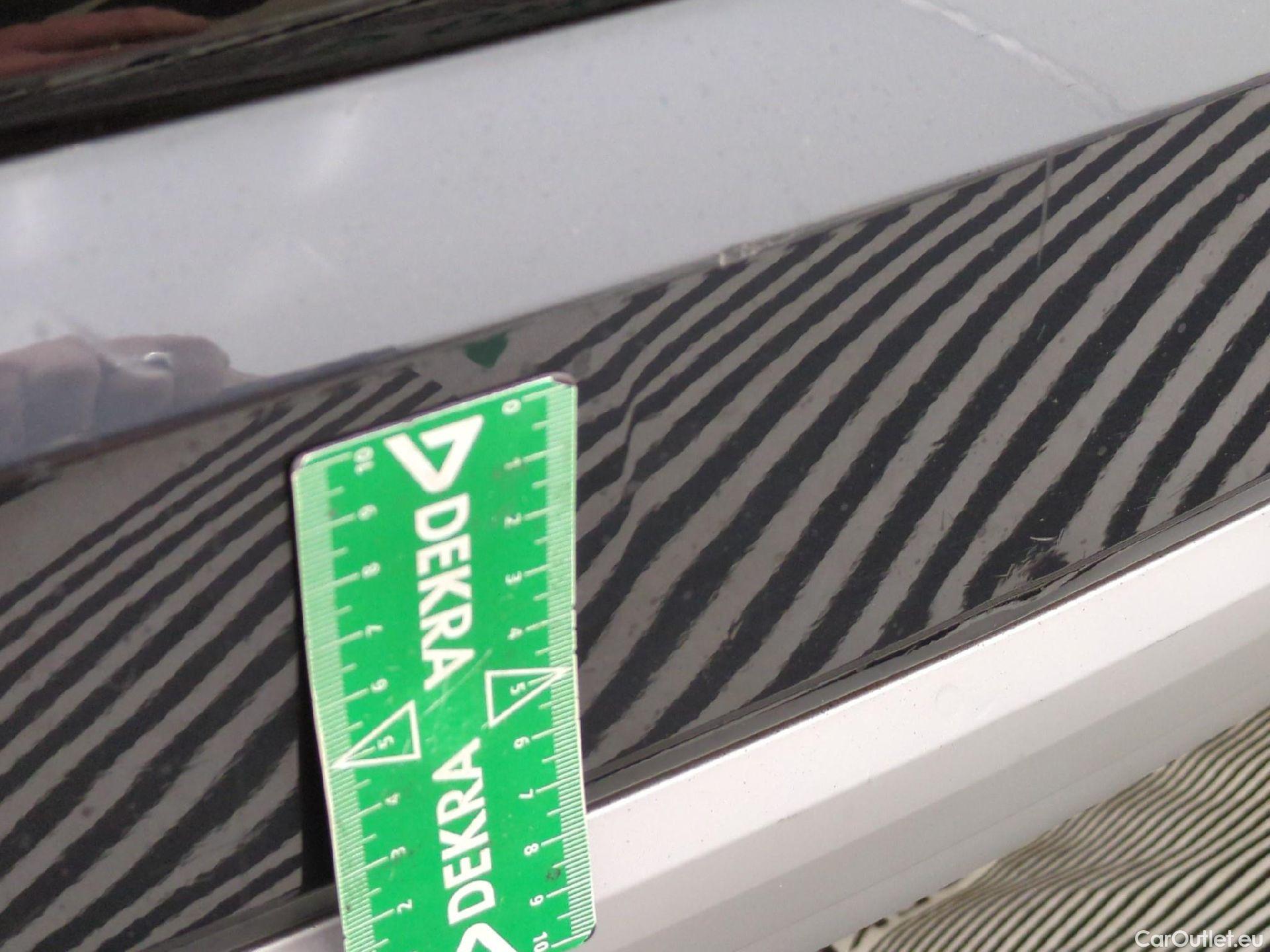  Audi  Q3  35 TDI Design luxe 2.0 TDI 150CV BVA7 E6dT #52