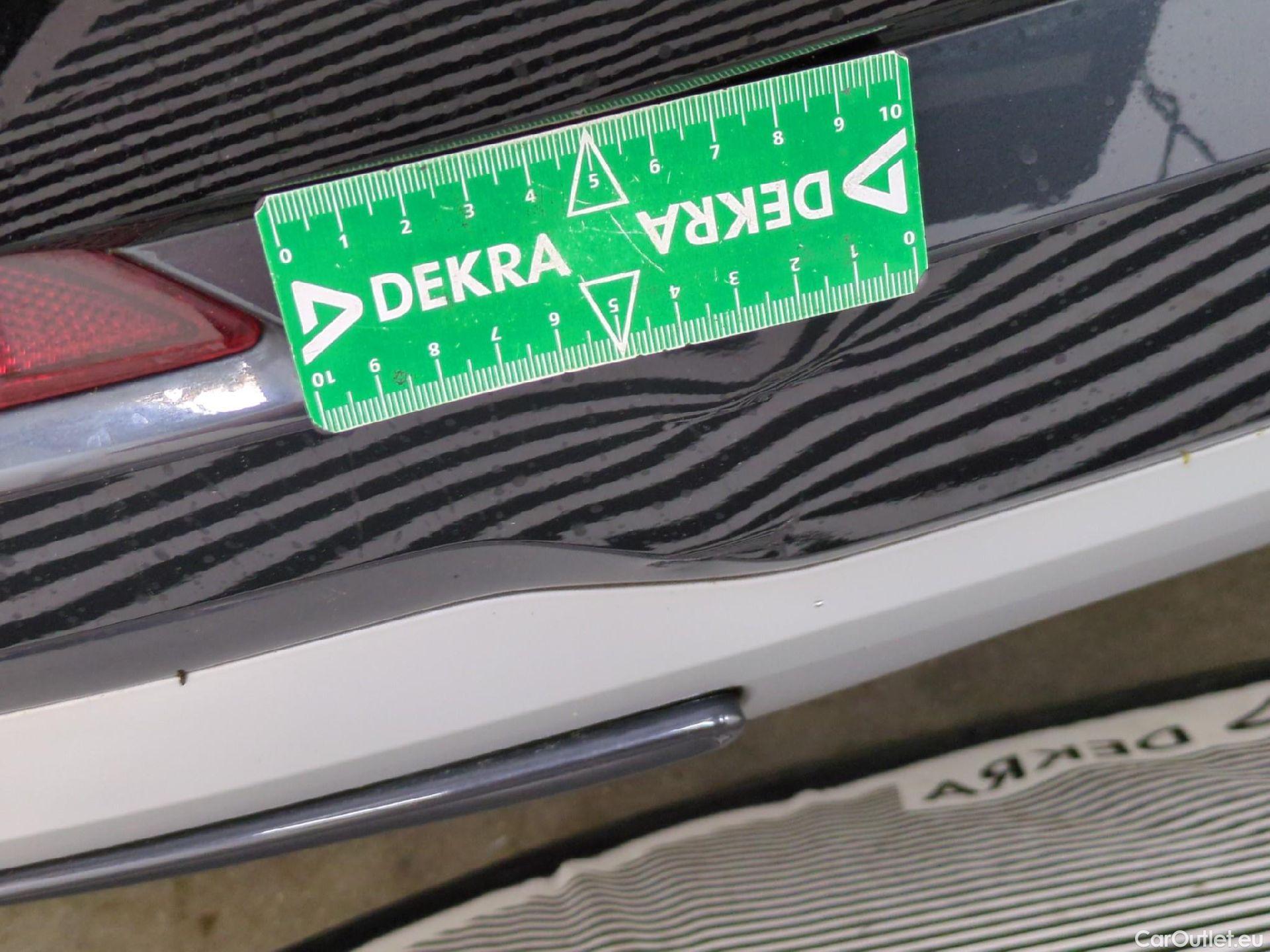  Audi  Q3  35 TDI Design luxe 2.0 TDI 150CV BVA7 E6dT #51