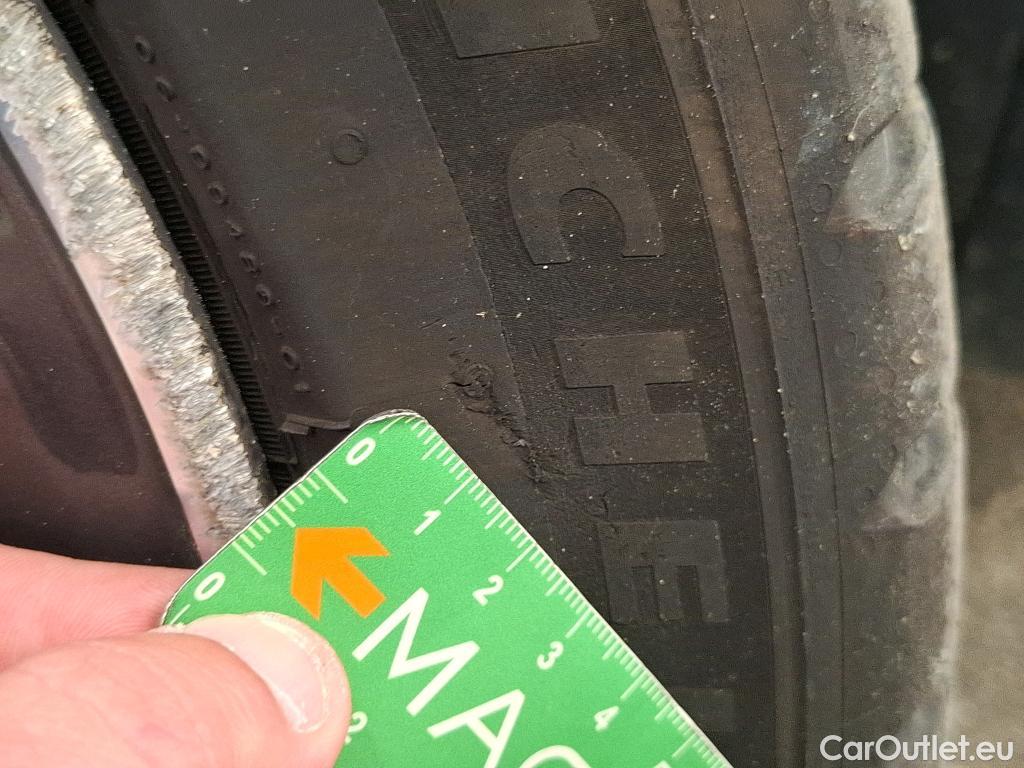  Bmw  Serie 1 BMW Série 1  2019  5P  Berline 15 116D DKG7 Business Design #39