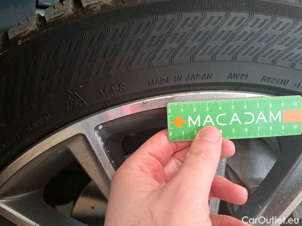  Mercedes  G-Klasee MERCEDES-BENZ GLC Coupe / 2019 / 5P / Coupé 2.0 GLC 300 DE AMG LINE 4MATIC #26