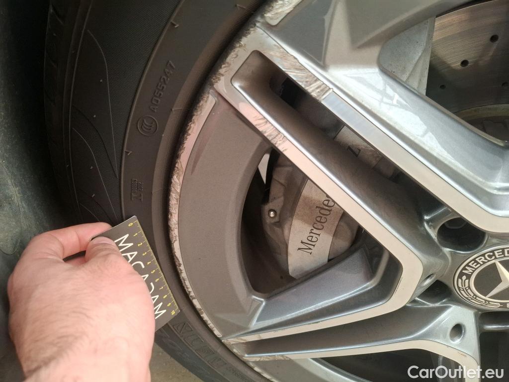  Mercedes  G-Klasee MERCEDES-BENZ GLC Coupe / 2019 / 5P / Coupé GLC 300 e AMG Line 4Matic #10