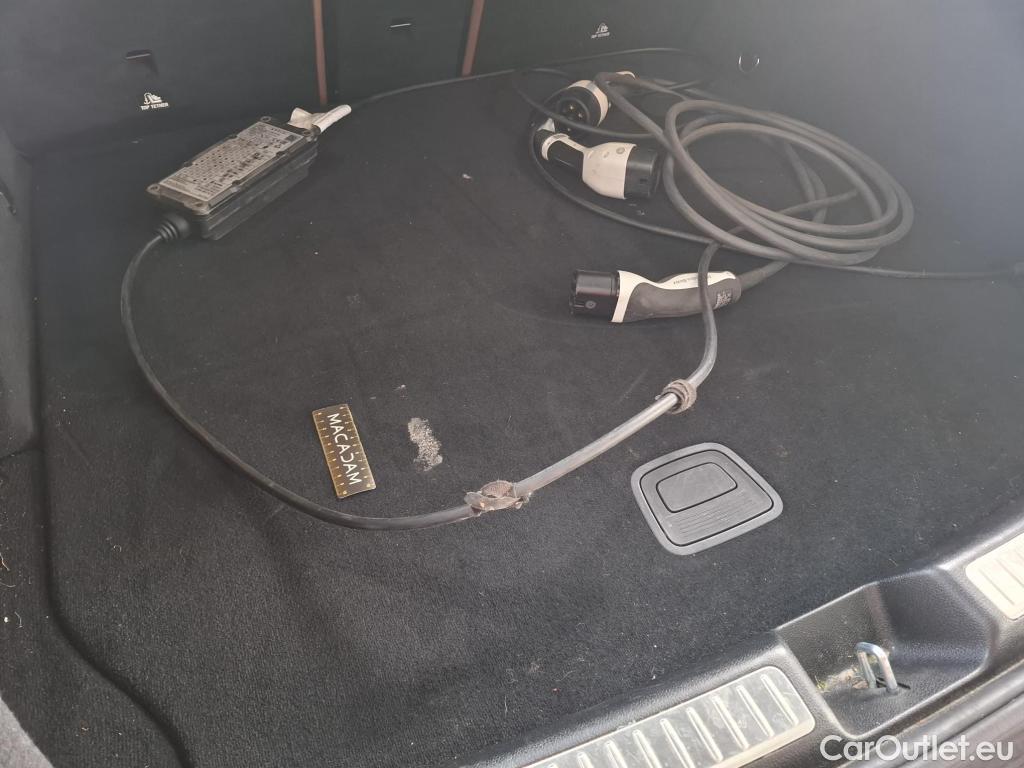  Mercedes  G-Klasee MERCEDES-BENZ GLC Coupe / 2019 / 5P / Coupé GLC 300 e AMG Line 4Matic #55